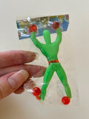 Sticky Superhero Wall-Climbing toy, green red